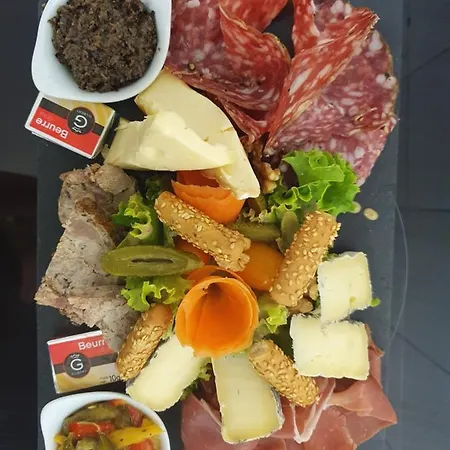 Le Grand Bar Restaurant Laffrey
